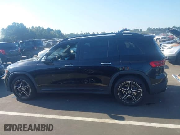 ✅ 2023 Mercedes-Benz GLB 250 • VIN: W1N4M4HB2PW312081 • Lot: 43260469. Wystawiony na IAAI z przebiegiem 28 986 mil. Bezpłatny archiwum sprzedaży aukcyjnych z USA i szczegółowy raport historii pojazdu na DreamBid. Zdjęcie 14.