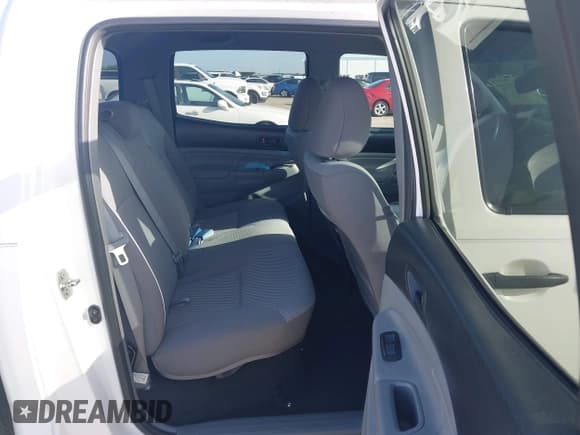 ✅ 2012 Toyota Tacoma • VIN: 3TMLU4EN3CM100527 • Lot: 42712153. Wystawiony na IAAI z przebiegiem 183 796 mil. Bezpłatny archiwum sprzedaży aukcyjnych z USA i szczegółowy raport historii pojazdu na DreamBid. Zdjęcie 8.