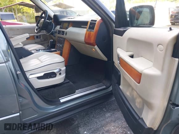 ✅ 2007 Land Rover Range Rover HSE • VIN: SALMF15447A253093 • Lot: 43261649. Listed on IAAI with 212,823 mi. Free auction sales archive from the USA and detailed vehicle history report at DreamBid. Image 5.
