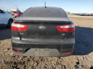 ✅ 2017 Kia Rio LX • VIN: KNADM4A36H6100843 • Лот: 90861425. Опубликован ранее на Copart с пробегом Не указан. Бесплатный доступ к архиву аукционных продаж из США и подробный отчёт об истории автомобиля на DreamBid. Изображение 6.