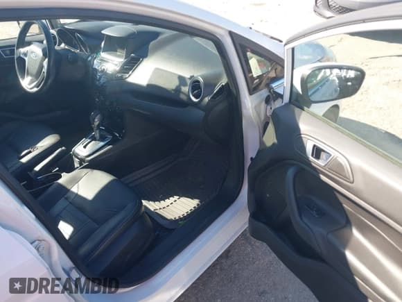 ✅ 2014 Ford Fiesta Titanium • VIN: 3FADP4CJ9EM134881 • Лот: 43635765. Опубликован ранее на IAAI с пробегом 75 687 миль. Бесплатный доступ к архиву аукционных продаж из США и подробный отчёт об истории автомобиля на DreamBid. Изображение 5.