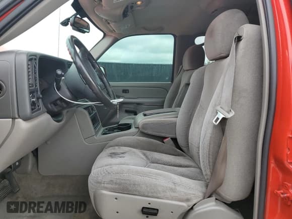 ✅ 2004 Chevrolet Suburban LT • VIN: 1GNFK16Z24J164390 • Лот: 59505505. Опубликован ранее на Copart с пробегом 280 150 миль. Бесплатный доступ к архиву аукционных продаж из США и подробный отчёт об истории автомобиля на DreamBid. Изображение 7.