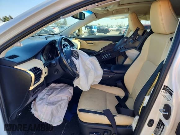 ✅ 2017 Lexus NX 200t • VIN: JTJYARBZ9H2057651 • Lot: 89521635. Wystawiony na Copart z przebiegiem Nie podano. Bezpłatny archiwum sprzedaży aukcyjnych z USA i szczegółowy raport historii pojazdu na DreamBid. Zdjęcie 7.