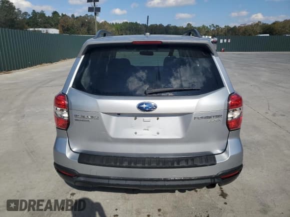 ✅ 2015 Subaru Forester Touring • VIN: JF2SJAWCXFH495252 • Лот: 92071515. Опубликован ранее на Copart с пробегом 142 081 миль. Бесплатный доступ к архиву аукционных продаж из США и подробный отчёт об истории автомобиля на DreamBid. Изображение 6.