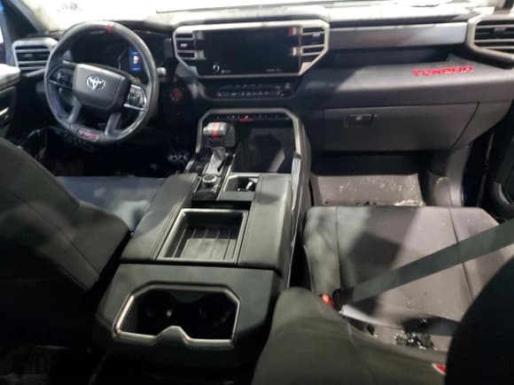 ✅ 2022 Toyota Tundra SR5 • VIN: 5TFLA5EC7NX010338 • Lot: 43247655. Listed on Copart with 43,363 mi. Free auction sales archive from the USA and detailed vehicle history report at DreamBid. Image 8.