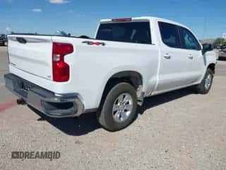 2026 Chevrolet Silverado 1500 LT с VIN 2GCUKDED0T1103426, выставлен на аукционе IAAI как лот 43529400 с пробегом 5 438 миль миль и . История ставок и продаж доступна на DreamBid. Изображение 4.