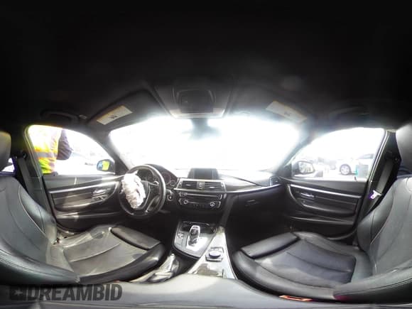 ✅ 2016 BMW 3 Series 328i • VIN: WBA8E9C57GK645661 • Lot: 41933277. Listed on IAAI with 144,996 mi. Free auction sales archive from the USA and detailed vehicle history report at DreamBid. Image 18.