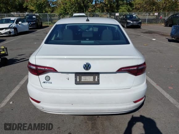 ✅ 2021 Volkswagen Jetta S • VIN: 3VWC57BU6MM015156 • Lot: 43407215. Listed on IAAI with 130,320 mi. Free auction sales archive from the USA and detailed vehicle history report at DreamBid. Image 16.
