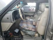 ✅ 2001 Chevrolet Suburban LS • VIN: 3GNEC16T41G107884 • Лот: 50623435. Опубликован ранее на Copart с пробегом Не указан. Бесплатный доступ к архиву аукционных продаж из США и подробный отчёт об истории автомобиля на DreamBid. Изображение 7.