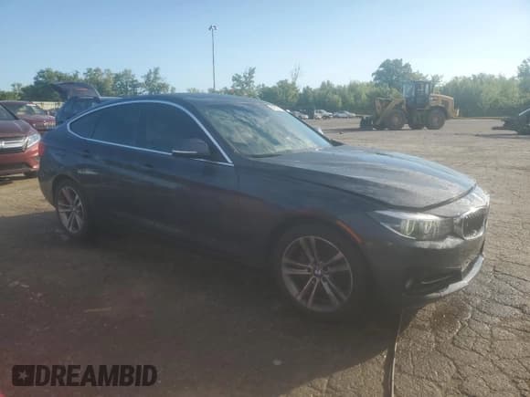 ✅ 2018 BMW 3 Series 340i xDrive • VIN: WBA8Y3C57JG451324 • Лот: 64653815. Опубликован ранее на Copart с пробегом 119 023 миль. Бесплатный доступ к архиву аукционных продаж из США и подробный отчёт об истории автомобиля на DreamBid. Изображение 4.