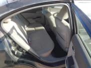 ✅ 2012 Honda Civic LX • VIN: 2HGFB2F59CH571507 • Lot: 43367861. Wystawiony na IAAI z przebiegiem 197 252 mil. Bezpłatny archiwum sprzedaży aukcyjnych z USA i szczegółowy raport historii pojazdu na DreamBid. Zdjęcie 8.