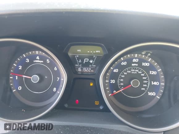 ✅ 2014 Hyundai Elantra SE • VIN: 5NPDH4AE5EH517638 • Lot: 43684583. Listed on IAAI with 161,922 mi. Free auction sales archive from the USA and detailed vehicle history report at DreamBid. Image 7.