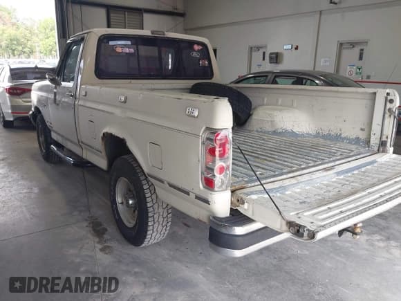 ✅ 1991 Ford F-150 • VIN: 1FTDF15H4MNA05778 • Lot: 43066814. Listed on IAAI with 85,310 mi. Free auction sales archive from the USA and detailed vehicle history report at DreamBid. Image 3.