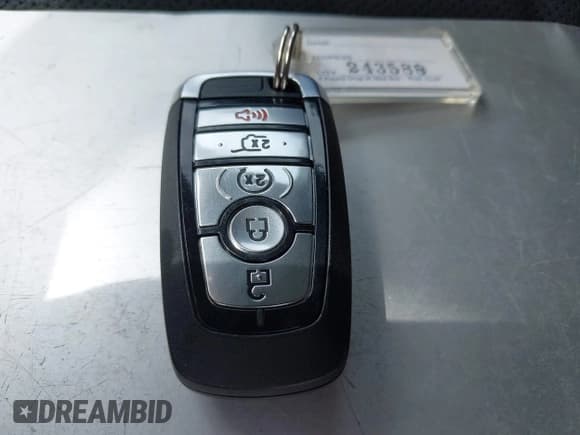 ✅ 2024 Ford Escape PHEV • VIN: 1FMCU0E10RUB27397 • Lot: 42046567. Listed on IAAI with 4,805 mi. Free auction sales archive from the USA and detailed vehicle history report at DreamBid. Image 11.