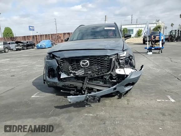 ✅ 2025 Mazda CX-70 Premium Plus • VIN: JM3KJEHAXS1129111 • Лот: 82434495. Опубликован ранее на Copart с пробегом 3 427 миль. Бесплатный доступ к архиву аукционных продаж из США и подробный отчёт об истории автомобиля на DreamBid. Изображение 14.