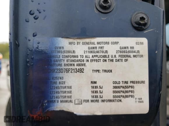 ✅ 2006 Chevrolet Silverado 2500HD LT3 • VIN: 1GCHK23D76F213492 • Lot: 82112605. Wystawiony na Copart z przebiegiem 347 841 mil. Bezpłatny archiwum sprzedaży aukcyjnych z USA i szczegółowy raport historii pojazdu na DreamBid. Zdjęcie 13.