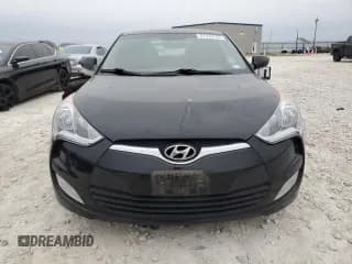 ✅ 2017 Hyundai Veloster Value Edition • VIN: KMHTC6AD1HU311767 • Lot: 87330184. Wystawiony na Copart z przebiegiem 130 350 mil. Bezpłatny archiwum sprzedaży aukcyjnych z USA i szczegółowy raport historii pojazdu na DreamBid. Zdjęcie 5.
