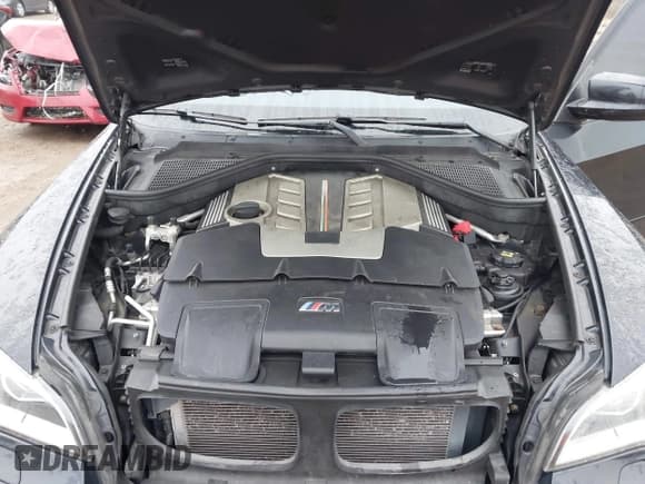 ✅ 2013 BMW X5 M • VIN: 5YMGY0C56DLL15623 • Лот: 43739056. Опубликован ранее на IAAI с пробегом 119 465 миль. Бесплатный доступ к архиву аукционных продаж из США и подробный отчёт об истории автомобиля на DreamBid. Изображение 10.