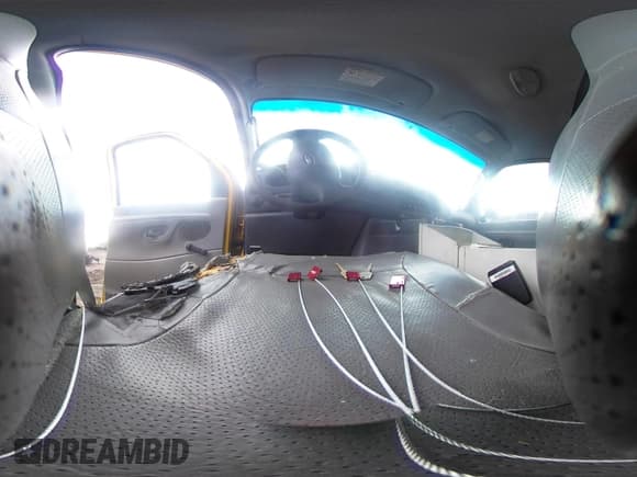 ✅ 2006 Ford Econoline Cargo • VIN: 1FTNE24W76HB25668 • Lot: 42183528. Wystawiony na IAAI z przebiegiem 225 468 mil. Bezpłatny archiwum sprzedaży aukcyjnych z USA i szczegółowy raport historii pojazdu na DreamBid. Zdjęcie 20.