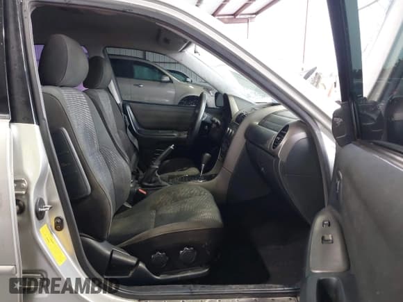 ✅ 2001 Lexus IS 300/350 • VIN: JTHBD182510011973 • Lot: 43040080. Listed on IAAI with 270,557 mi. Free auction sales archive from the USA and detailed vehicle history report at DreamBid. Image 5.