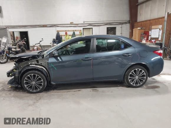 ✅ 2016 Toyota Corolla L • VIN: 2T1BURHE8GC504085 • Lot: 43722612. Listed on IAAI with 136,975 mi. Free auction sales archive from the USA and detailed vehicle history report at DreamBid. Image 15.