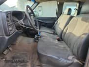 ✅ 2002 Chevrolet Silverado 1500 LS • VIN: 2GCEC19V121321215 • Лот: 90525315. Опубликован ранее на Copart с пробегом 176 425 миль. Бесплатный доступ к архиву аукционных продаж из США и подробный отчёт об истории автомобиля на DreamBid. Изображение 7.