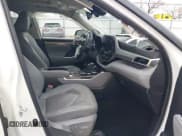 ✅ 2023 Toyota Highlander Hybrid Platinum • VIN: 5TDEBRCH6PS573059 • Лот: 41551476. Опубликован ранее на IAAI с пробегом 21 283 миль. Бесплатный доступ к архиву аукционных продаж из США и подробный отчёт об истории автомобиля на DreamBid. Изображение 5.