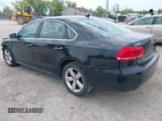 ✅ 2013 Volkswagen Passat SE • VIN: 1VWBH7A33DC000739 • Лот: 42348369. Опубликован ранее на IAAI с пробегом 154 793 миль. Бесплатный доступ к архиву аукционных продаж из США и подробный отчёт об истории автомобиля на DreamBid. Изображение 3.