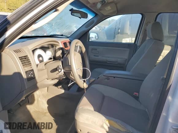 2005 Dodge Dakota SLT with VIN 1D7HE48K85S237791, listed as a Copart auction lot 73787444 with 154,958 mi miles and Salvage title. Bid and sale history available at DreamBid. Image 7.