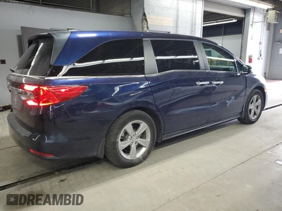 ✅ 2018 Honda Odyssey EX-L • VIN: 5FNRL6H76JB086565 • Lot: 82429365. Wystawiony na Copart z przebiegiem 131 015 mil. Bezpłatny archiwum sprzedaży aukcyjnych z USA i szczegółowy raport historii pojazdu na DreamBid. Zdjęcie 3.