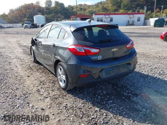 ✅ 2017 Chevrolet Cruze LT • VIN: 3G1BE6SM6HS531133 • Lot: 43536755. Listed on IAAI with 60,613 mi. Free auction sales archive from the USA and detailed vehicle history report at DreamBid. Image 3.