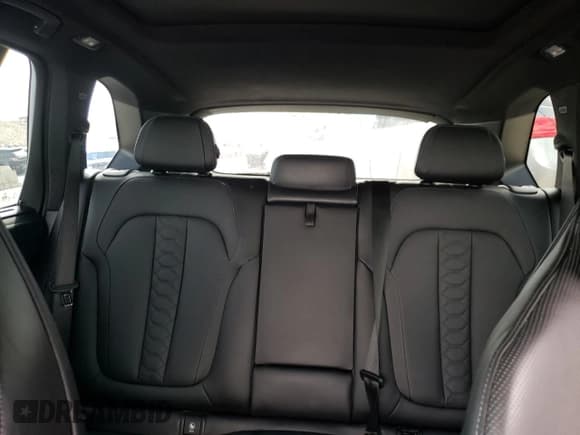 ✅ 2022 BMW X5 M • VIN: 5YMJU0C04N9K13709 • Lot: 49209415. Wystawiony na Copart z przebiegiem 46 409 mil. Bezpłatny archiwum sprzedaży aukcyjnych z USA i szczegółowy raport historii pojazdu na DreamBid. Zdjęcie 10.