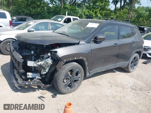 ✅ 2019 Jeep Compass Latitude • VIN: 3C4NJCBBXKT614708 • Lot: 42547071. Listed on IAAI with 70,740 mi. Free auction sales archive from the USA and detailed vehicle history report at DreamBid. Image 17.
