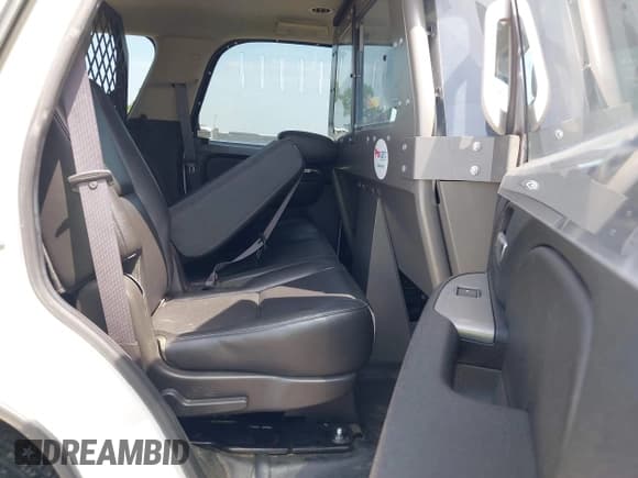 ✅ 2013 Chevrolet Tahoe Commercial • VIN: 1GNLC2E05DR161378 • Lot: 42671610. Wystawiony na IAAI z przebiegiem 190 214 mil. Bezpłatny archiwum sprzedaży aukcyjnych z USA i szczegółowy raport historii pojazdu na DreamBid. Zdjęcie 8.