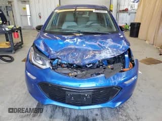 ✅ 2020 Chevrolet Bolt EV LT • VIN: 1G1FY6S02L4142505 • Lot: 83998344. Wystawiony na Copart z przebiegiem 28 211 mil. Bezpłatny archiwum sprzedaży aukcyjnych z USA i szczegółowy raport historii pojazdu na DreamBid. Zdjęcie 5.