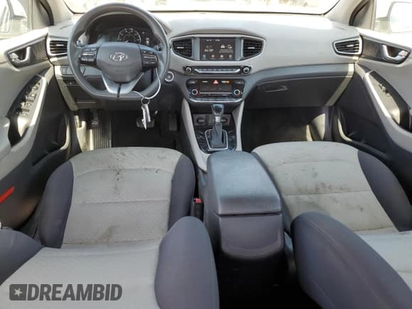 ✅ 2018 Hyundai Ioniq Blue • VIN: KMHC65LCXJU066060 • Lot: 53742275. Wystawiony na Copart z przebiegiem 145 721 mil. Bezpłatny archiwum sprzedaży aukcyjnych z USA i szczegółowy raport historii pojazdu na DreamBid. Zdjęcie 8.