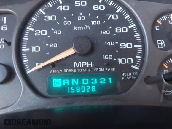 2002 Chevrolet Silverado 1500 LS z VIN 1GCEK19T12E205318, wystawiony jako IAAI lot #43510614 z przebiegiem 158 028 mil mil oraz . Historia ofert i sprzedaży dostępna na DreamBid. Obrazek 15.