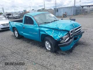 1998 Dodge Dakota z VIN 1B7FL26P6WS720336, wystawiony jako IAAI lot #42524739 z przebiegiem 189 089 mil mil oraz . Historia ofert i sprzedaży dostępna na DreamBid. Obrazek 1.