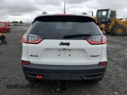 ✅ 2023 Jeep Cherokee Trailhawk • VIN: 1C4PJMBN9PD105666 • Lot: 71781754. Wystawiony na Copart z przebiegiem 13 684 mil. Bezpłatny archiwum sprzedaży aukcyjnych z USA i szczegółowy raport historii pojazdu na DreamBid. Zdjęcie 6.