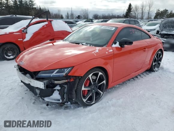 ✅ 2018 Audi TT RS • VIN: WUACSAFV6J1900772 • Лот: 44925445. Опубликован ранее на Copart с пробегом 24 304 миль. Бесплатный доступ к архиву аукционных продаж из США и подробный отчёт об истории автомобиля на DreamBid. Изображение 1.