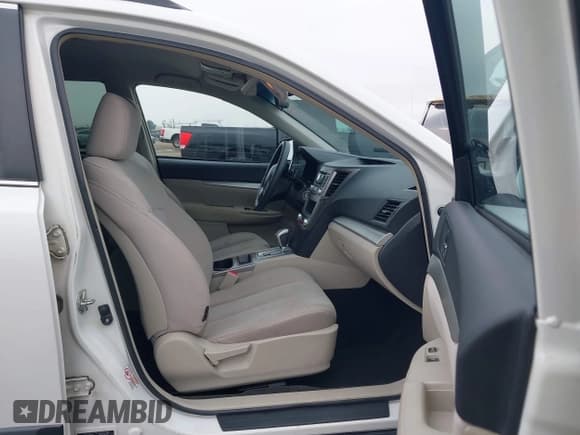 ✅ 2013 Subaru Outback 2.5i • VIN: 4S4BRBAC5D3215912 • Lot: 43780819. Listed on IAAI with 115,489 mi. Free auction sales archive from the USA and detailed vehicle history report at DreamBid. Image 5.