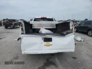 ✅ 2015 Chevrolet Silverado 2500HD Work Truck • VIN: 1GC1CUE84FF129334 • Lot: 67972045. Wystawiony na Copart z przebiegiem Nie podano. Bezpłatny archiwum sprzedaży aukcyjnych z USA i szczegółowy raport historii pojazdu na DreamBid. Zdjęcie 6.