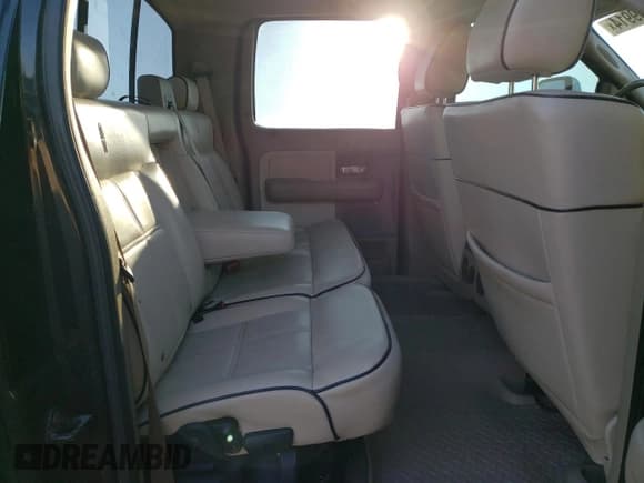 ✅ 2006 Lincoln Mark LT • VIN: 5LTPW18576FJ11246 • Lot: 71769914. Wystawiony na Copart z przebiegiem 165 800 mil. Bezpłatny archiwum sprzedaży aukcyjnych z USA i szczegółowy raport historii pojazdu na DreamBid. Zdjęcie 10.