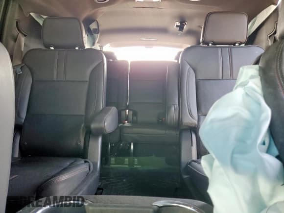 ✅ 2022 Chevrolet Suburban RST • VIN: 1GNSKEKD9NR264182 • Lot: 80283255. Listed on Copart with 57,374 mi. Free auction sales archive from the USA and detailed vehicle history report at DreamBid. Image 10.