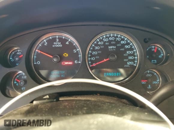 ✅ 2008 Chevrolet Suburban 1LT • VIN: 1GNFK16328J238778 • Lot: 74339254. Wystawiony na Copart z przebiegiem 258 694 mil. Bezpłatny archiwum sprzedaży aukcyjnych z USA i szczegółowy raport historii pojazdu na DreamBid. Zdjęcie 9.