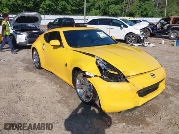 ✅ 2009 Nissan 370Z • VIN: JN1AZ44E69M403769 • Lot: 42188735. Listed on IAAI with 57,299 mi. Free auction sales archive from the USA and detailed vehicle history report at DreamBid. Image 6.