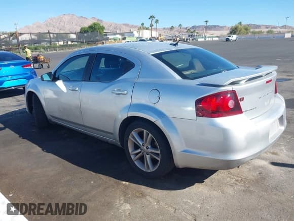 ✅ 2012 Dodge Avenger SE • VIN: 1C3CDZAG5CN314398 • Лот: 43661301. Опубликован ранее на IAAI с пробегом 138 161 миль. Бесплатный доступ к архиву аукционных продаж из США и подробный отчёт об истории автомобиля на DreamBid. Изображение 3.