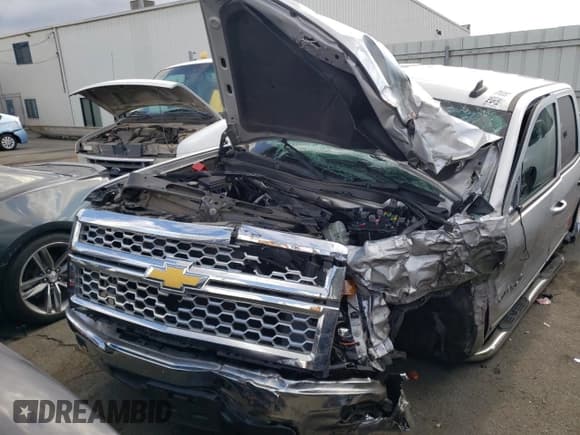 ✅ 2015 Chevrolet Silverado 1500 LT • VIN: 1GCRCREC6FZ191272 • Лот: 59395042. Опубликован ранее на Copart с пробегом Не указан. Бесплатный доступ к архиву аукционных продаж из США и подробный отчёт об истории автомобиля на DreamBid. Изображение 9.