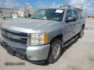 2011 Chevrolet Silverado 1500 LT z VIN 3GCPKSE35BG258438, wystawiony jako IAAI lot #43510647 z przebiegiem 212 290 mil mil oraz . Historia ofert i sprzedaży dostępna na DreamBid. Obrazek 2.