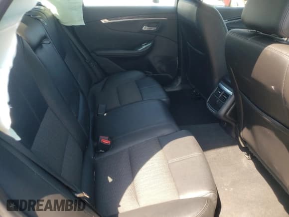 ✅ 2018 Chevrolet Impala LT • VIN: 2G1105S35J9152946 • Лот: 68585514. Опубликован ранее на Copart с пробегом 135 617 миль. Бесплатный доступ к архиву аукционных продаж из США и подробный отчёт об истории автомобиля на DreamBid. Изображение 10.